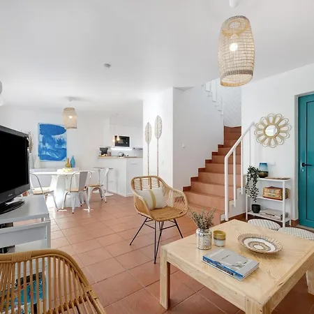 Holiday home Prainha House