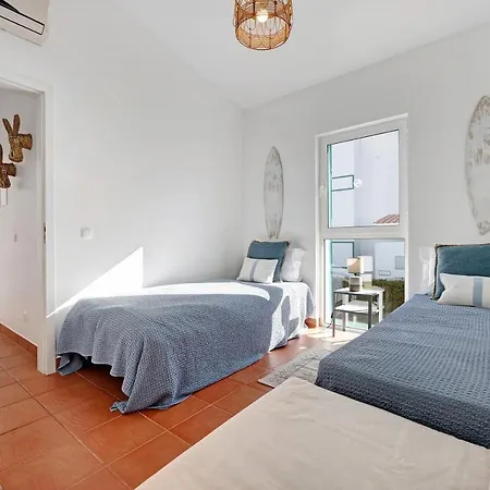 Holiday home Prainha House